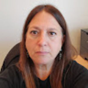 Meet your Posher, Claudia